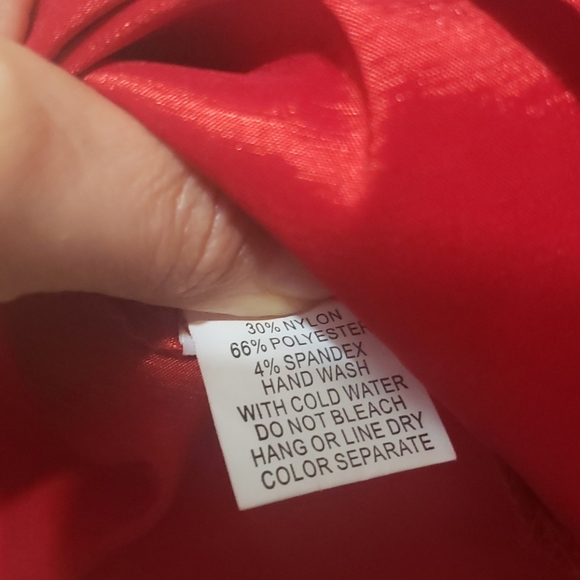 BOWKNOT ASYMMETRIC WATERFALL SKIRT IN RED - Picture 8 of 13